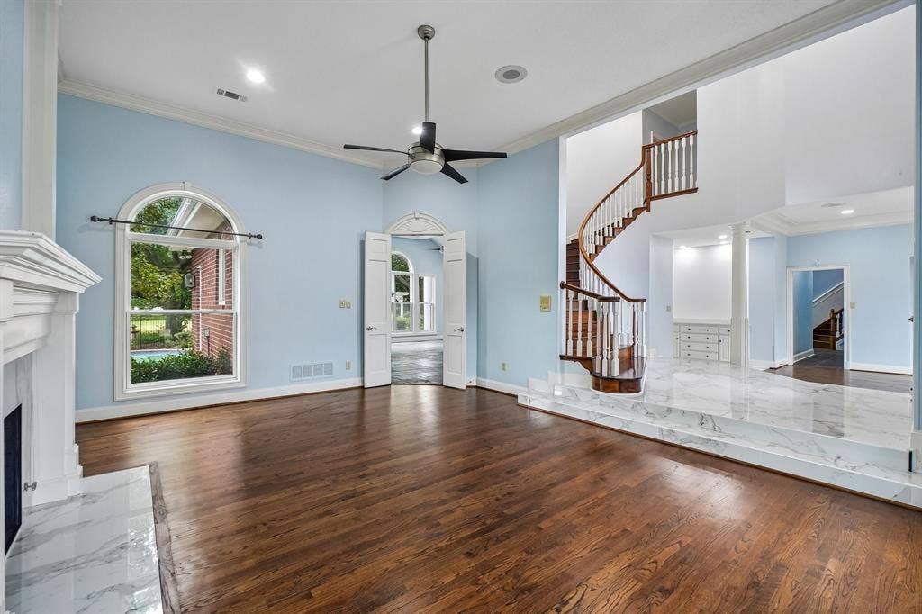 32 Victoria Drive, Rowlett, TX 75088 32 Victoria Drive, Rowlett, TX 75088