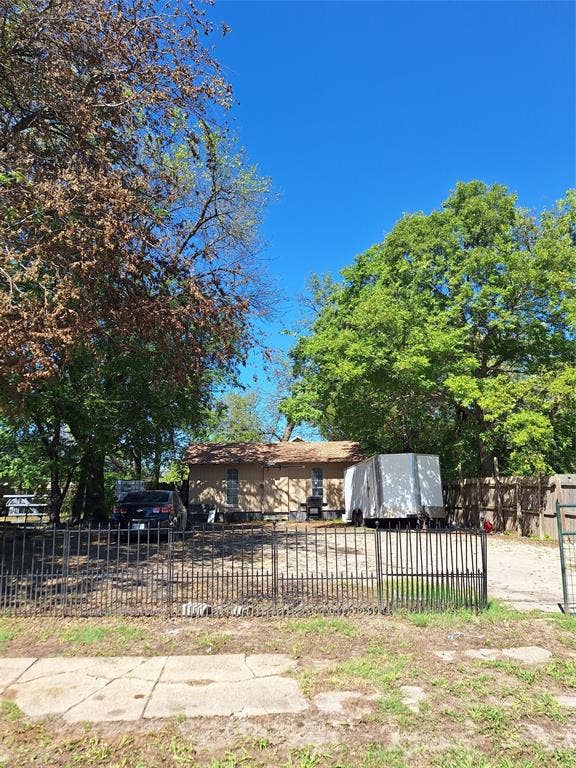 1514 Oneal Street, Greenville, TX 75401 1514 Oneal Street, Greenville, TX 75401