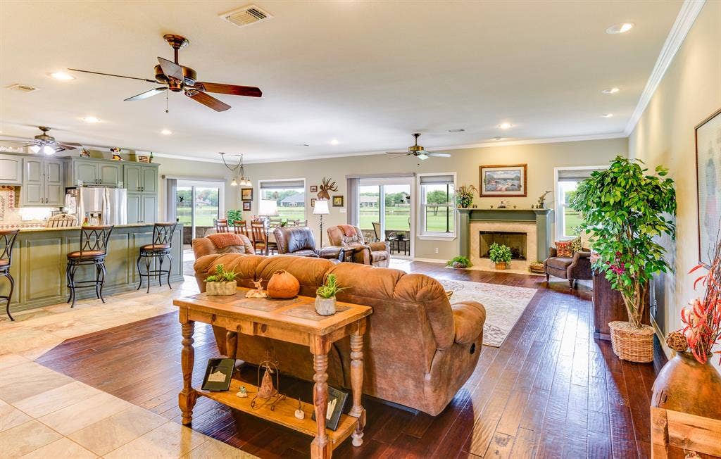 9508 Nutcracker Court, Granbury, TX 76049 9508 Nutcracker Court, Granbury, TX 76049