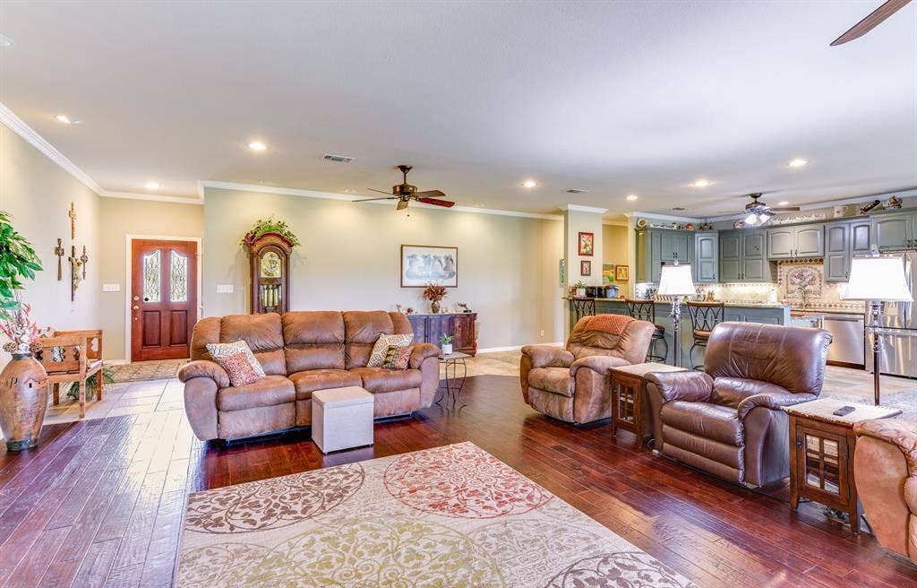 9508 Nutcracker Court, Granbury, TX 76049 9508 Nutcracker Court, Granbury, TX 76049