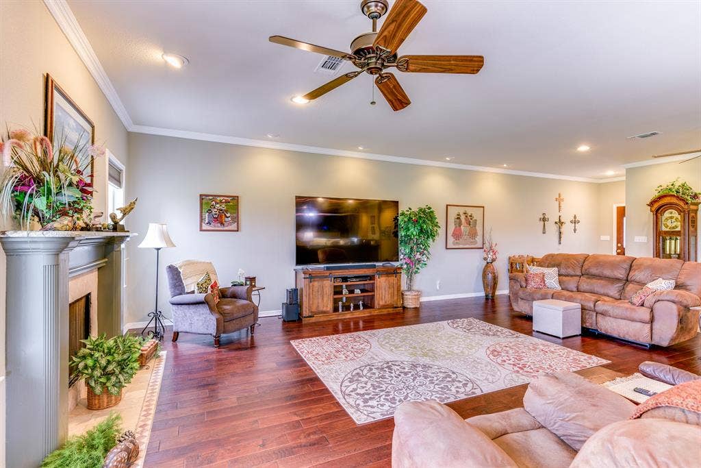 9508 Nutcracker Court, Granbury, TX 76049 9508 Nutcracker Court, Granbury, TX 76049