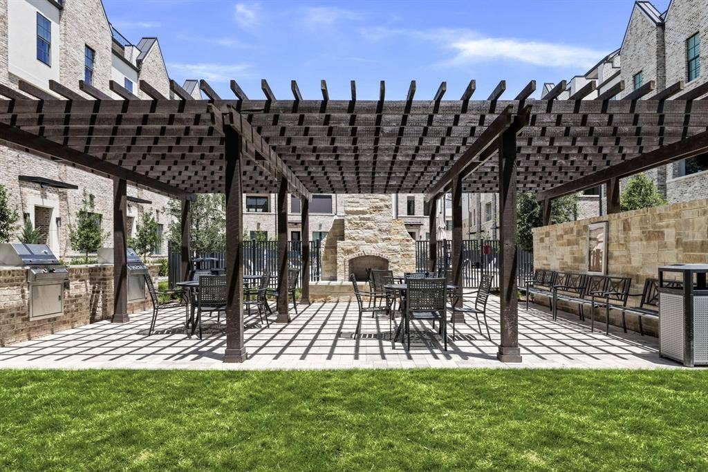 651 Baugh Drive, Irving, TX 75039 651 Baugh Drive, Irving, TX 75039