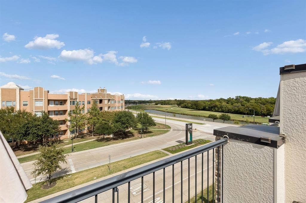 651 Baugh Drive, Irving, TX 75039 651 Baugh Drive, Irving, TX 75039