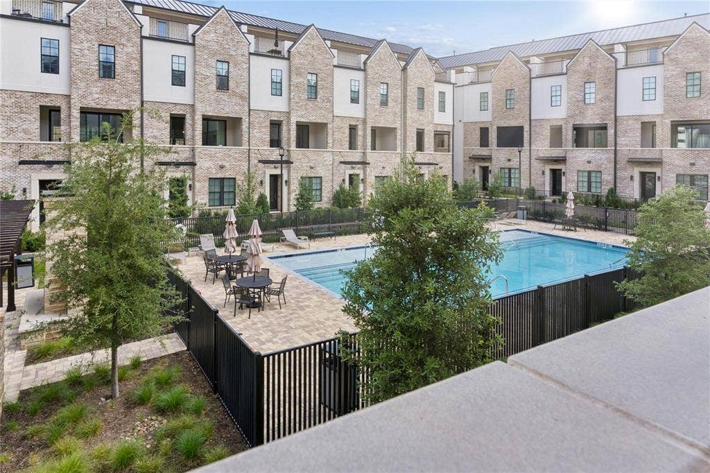 651 Baugh Drive, Irving, TX 75039 651 Baugh Drive, Irving, TX 75039