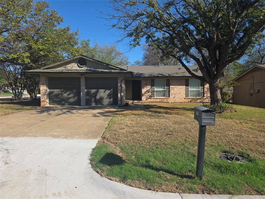 Property photo for 505 Jupiter Drive, Denton, TX