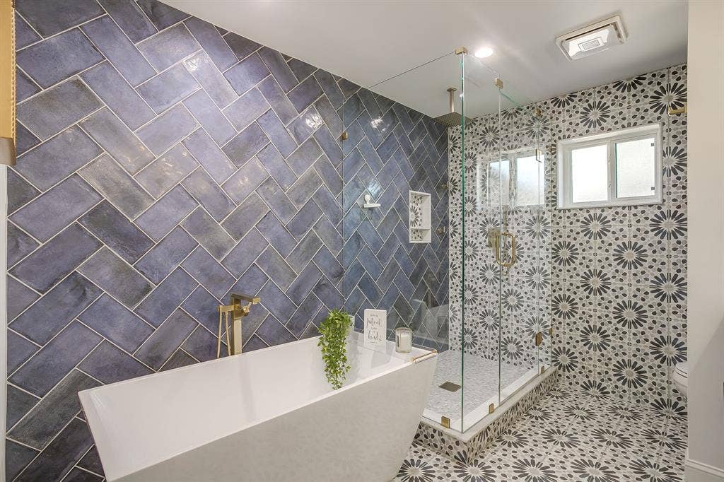400 Glenn Drive, Hurst, TX 76053 400 Glenn Drive, Hurst, TX 76053