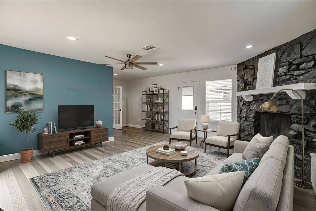400 Glenn Drive, Hurst, TX 76053 400 Glenn Drive, Hurst, TX 76053
