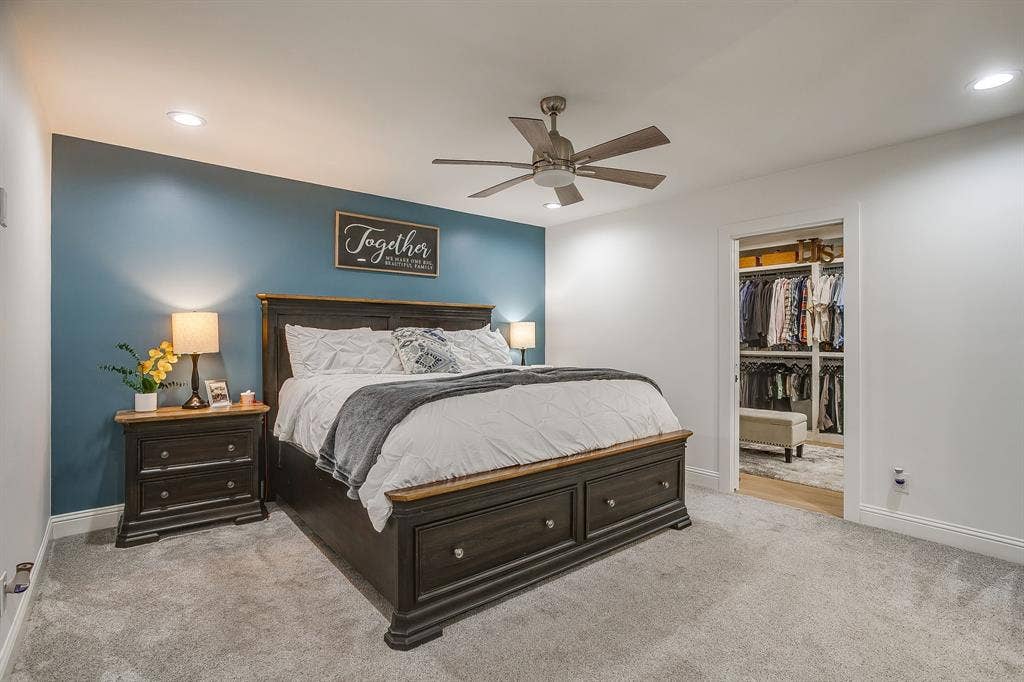 400 Glenn Drive, Hurst, TX 76053 400 Glenn Drive, Hurst, TX 76053