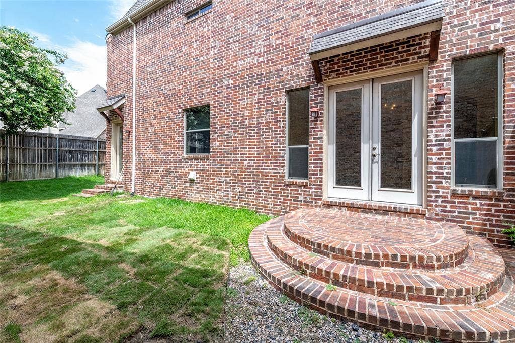 7005 Kenswick Drive, Plano, TX 75024 7005 Kenswick Drive, Plano, TX 75024