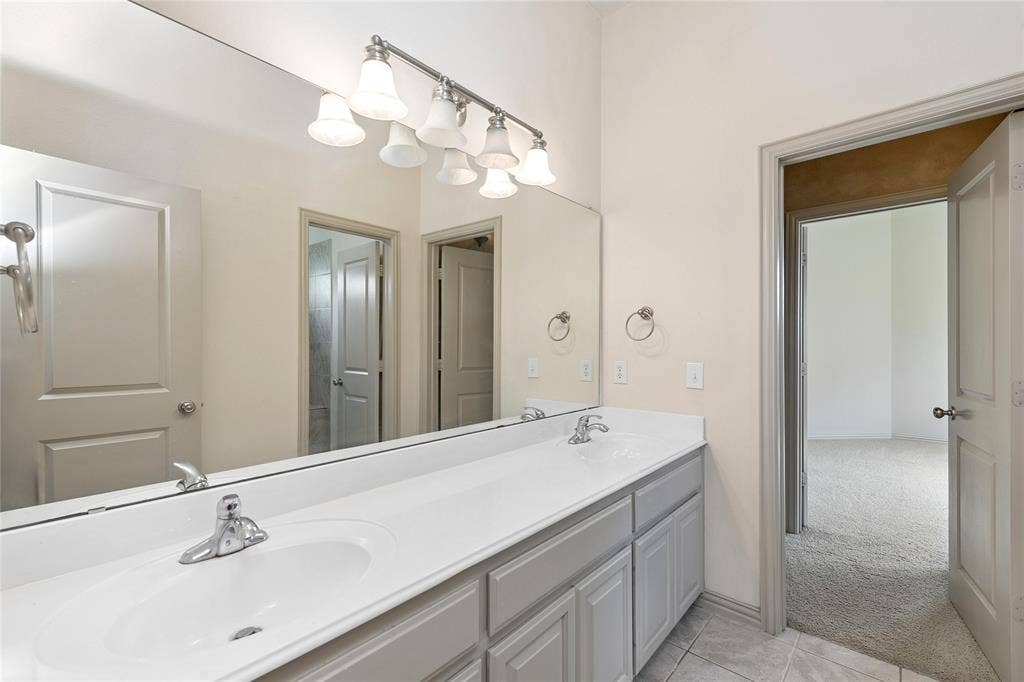 7005 Kenswick Drive, Plano, TX 75024 7005 Kenswick Drive, Plano, TX 75024