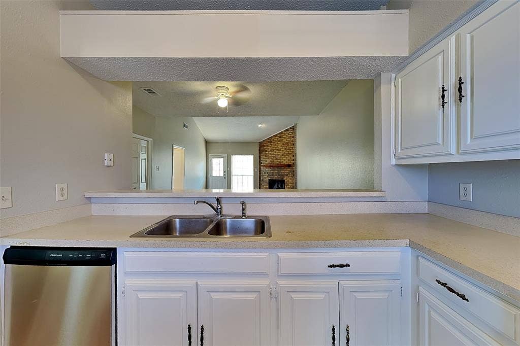 6206 Alissa Drive, Rowlett, TX 75089 6206 Alissa Drive, Rowlett, TX 75089