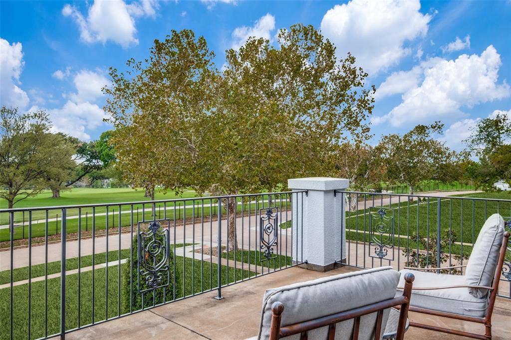 6703 Country Club Circle, Dallas, TX 75214 6703 Country Club Circle, Dallas, TX 75214