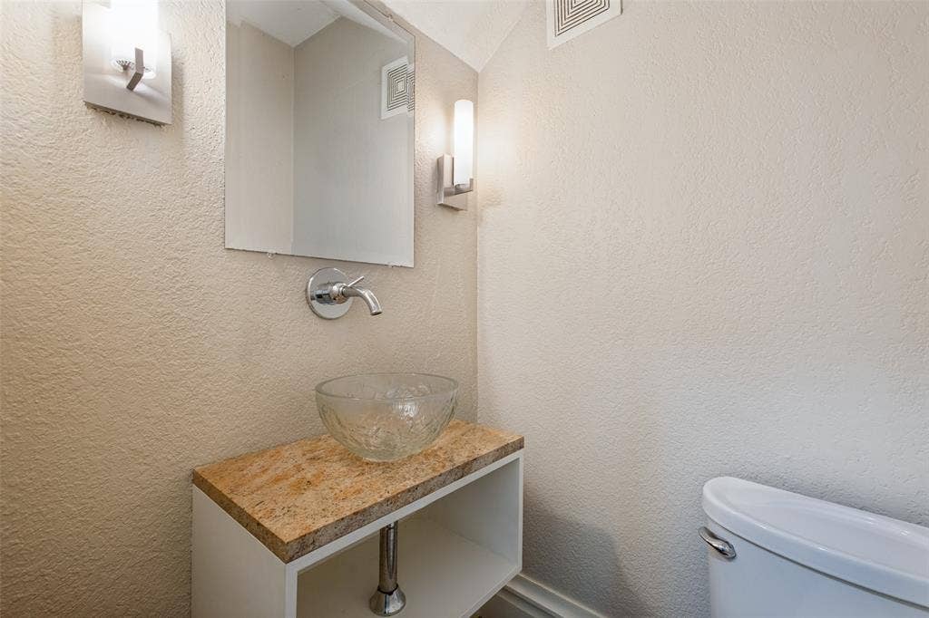 6703 Country Club Circle, Dallas, TX 75214 6703 Country Club Circle, Dallas, TX 75214