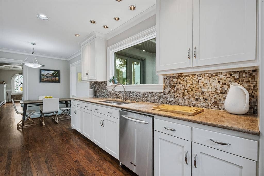 6703 Country Club Circle, Dallas, TX 75214 6703 Country Club Circle, Dallas, TX 75214