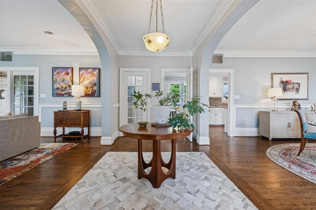6703 Country Club Circle, Dallas, TX 75214 6703 Country Club Circle, Dallas, TX 75214