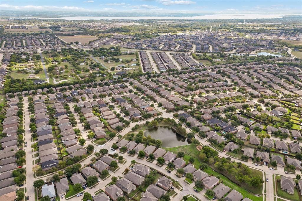 1906 Faircrest Lane, Wylie, TX 75098 Aerial view of the neighborhood.