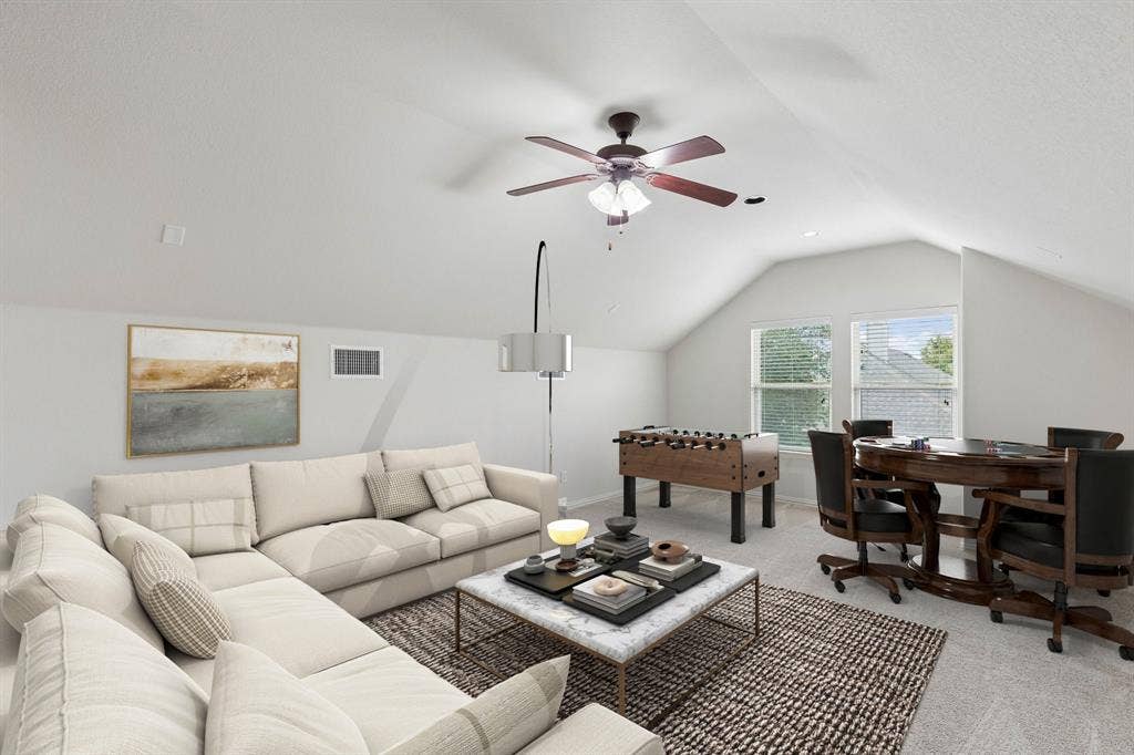 1906 Faircrest Lane, Wylie, TX 75098 Head upstairs to find this spacious second living space. Perfect to be a game room, kids retreat or media room. (Virtually Staged to show potential)
