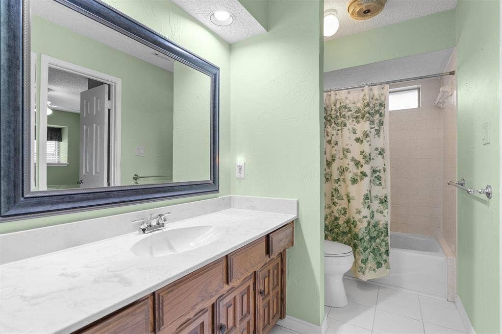 1305 Stonewood Drive, Carrollton, TX 75006 Secondary bathroom with huge counter top