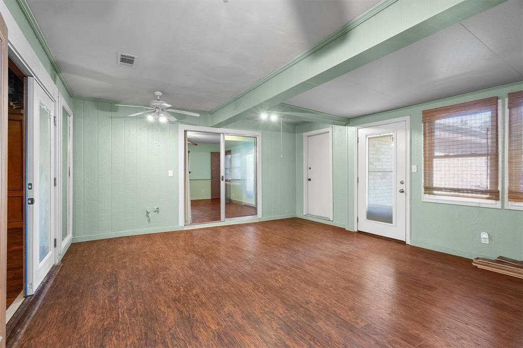 1305 Stonewood Drive, Carrollton, TX 75006 Well-built enclosed patio easily functioning as an additional bonus room