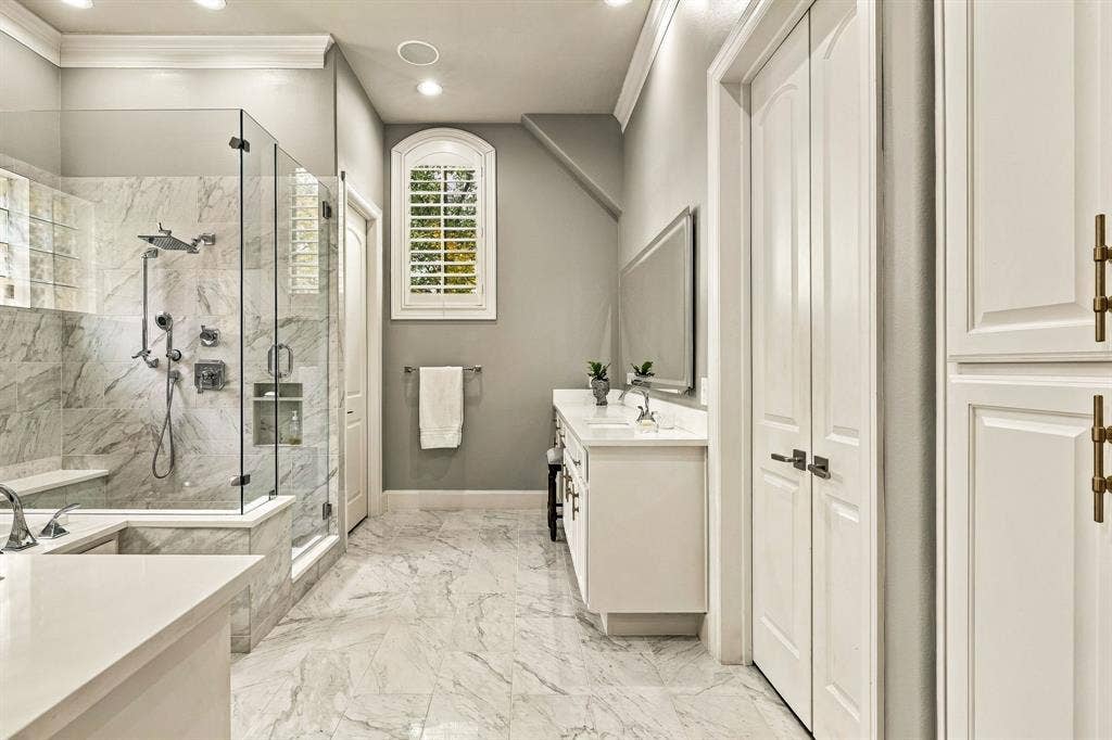 3710 Fairfax Avenue, Dallas, TX 75209 3710 Fairfax Avenue, Dallas, TX 75209