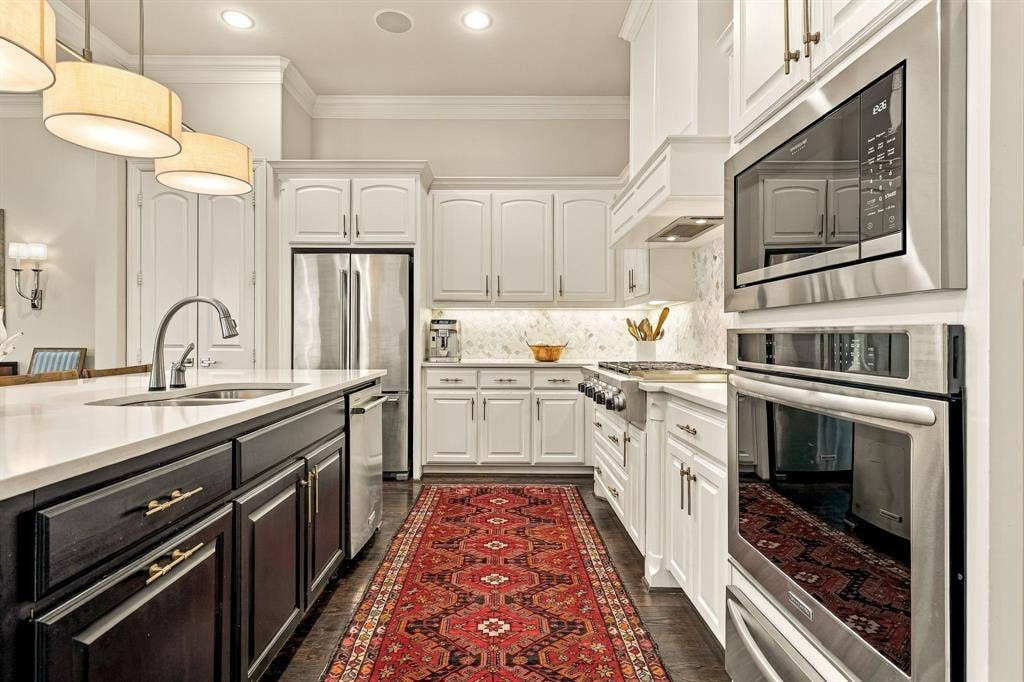 3710 Fairfax Avenue, Dallas, TX 75209 3710 Fairfax Avenue, Dallas, TX 75209
