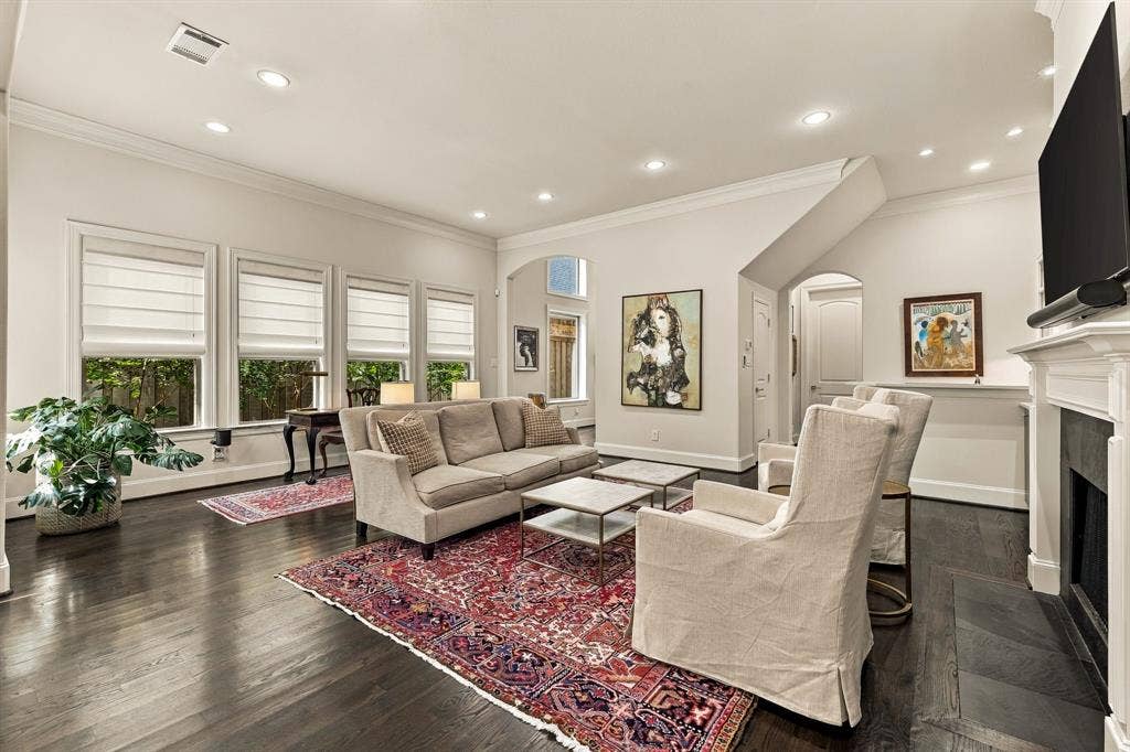 3710 Fairfax Avenue, Dallas, TX 75209 3710 Fairfax Avenue, Dallas, TX 75209