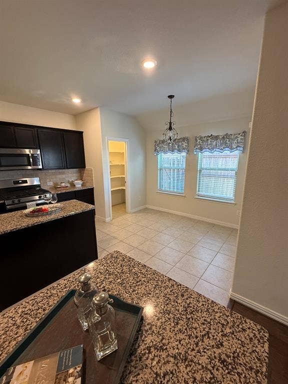 8529 Grand Oak Road, Fort Worth, TX 76123 Breakfast nook