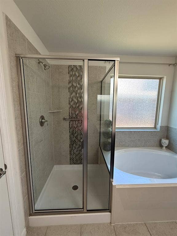 8529 Grand Oak Road, Fort Worth, TX 76123 Primary Shower