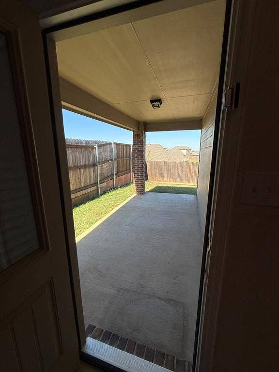 8529 Grand Oak Road, Fort Worth, TX 76123 Covered back patio