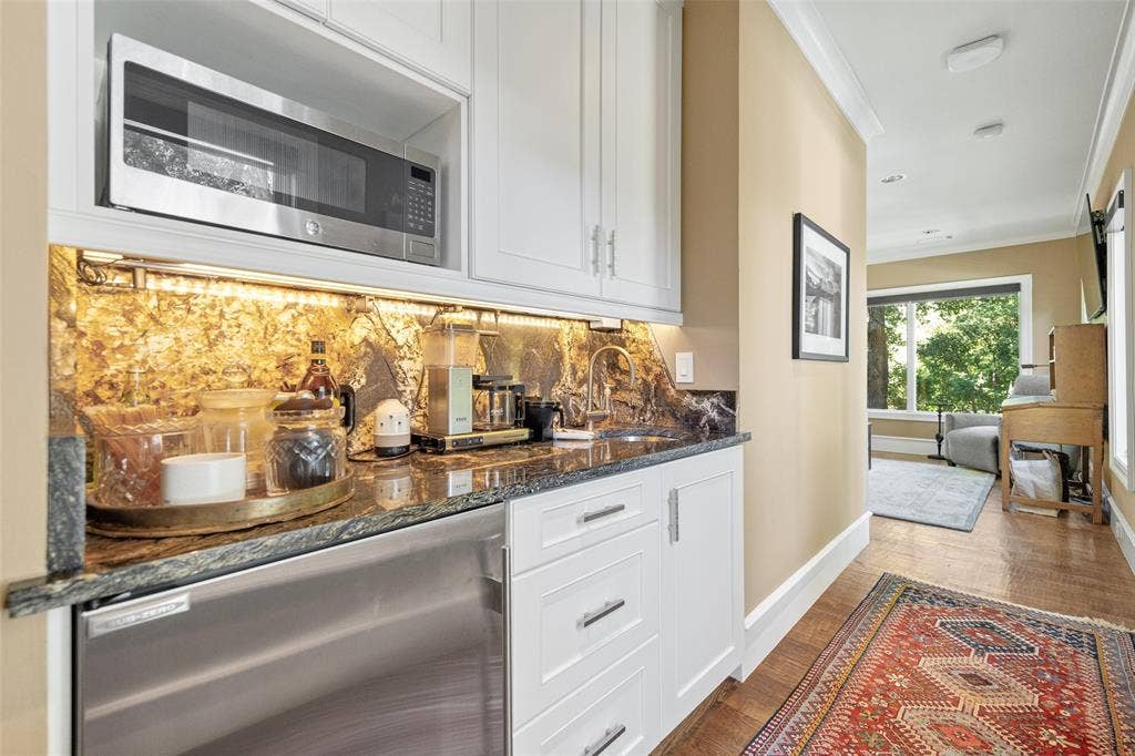 11117 Eastview Circle, Dallas, TX 75230 11117 Eastview Circle, Dallas, TX 75230