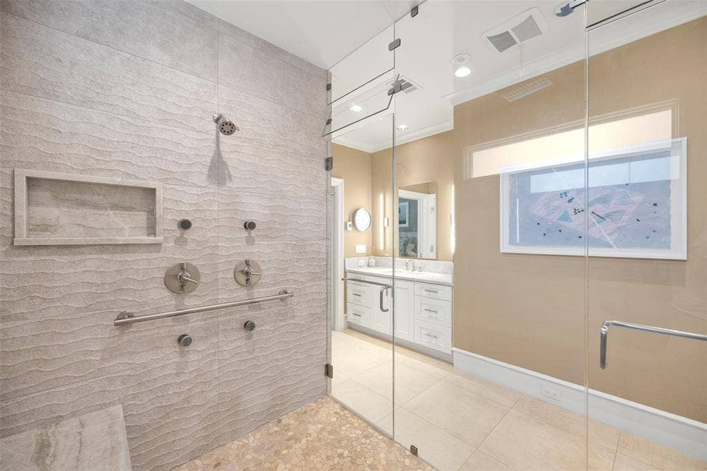 11117 Eastview Circle, Dallas, TX 75230 11117 Eastview Circle, Dallas, TX 75230