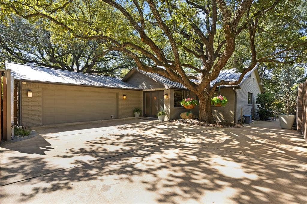 11117 Eastview Circle, Dallas, TX 75230 11117 Eastview Circle, Dallas, TX 75230