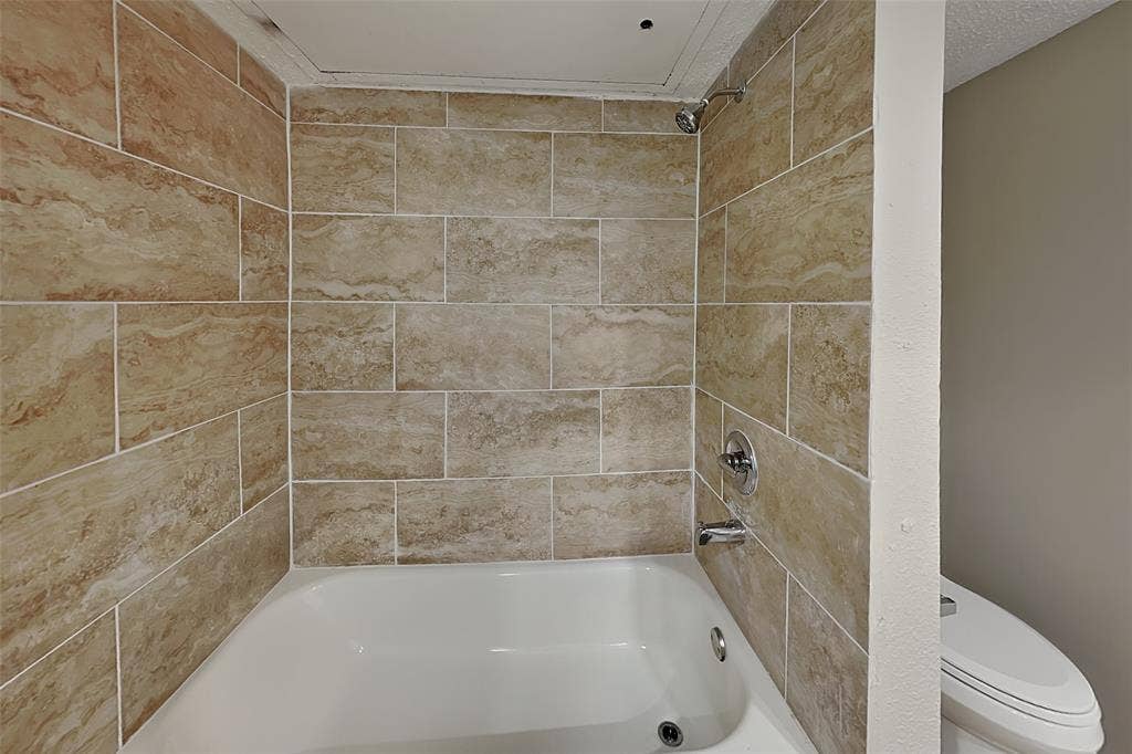 6700 Alissa Drive, Rowlett, TX 75089