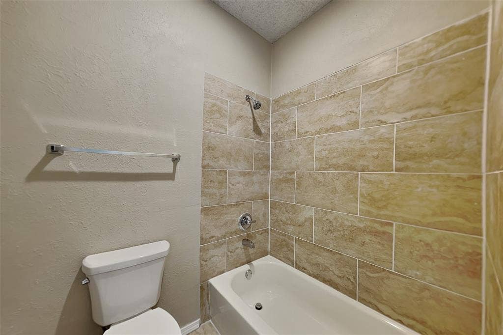 6700 Alissa Drive, Rowlett, TX 75089