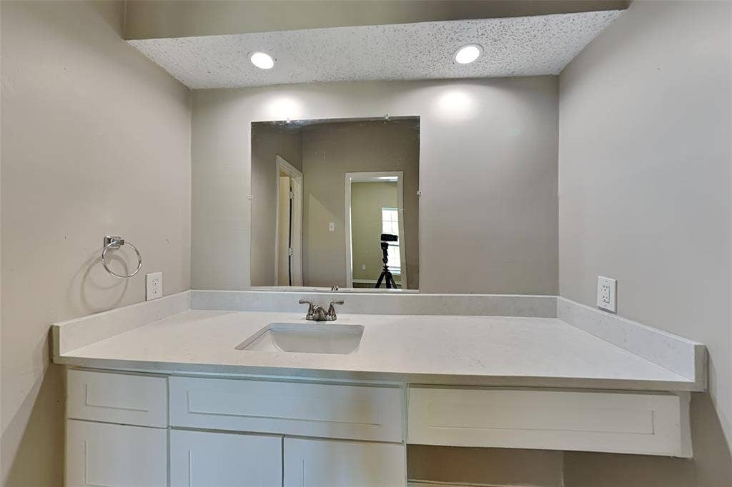 6700 Alissa Drive, Rowlett, TX 75089