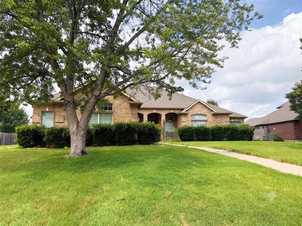 13733 Alterna Drive, Fort Worth, TX 76052 13733 Alterna Drive, Fort Worth, TX 76052