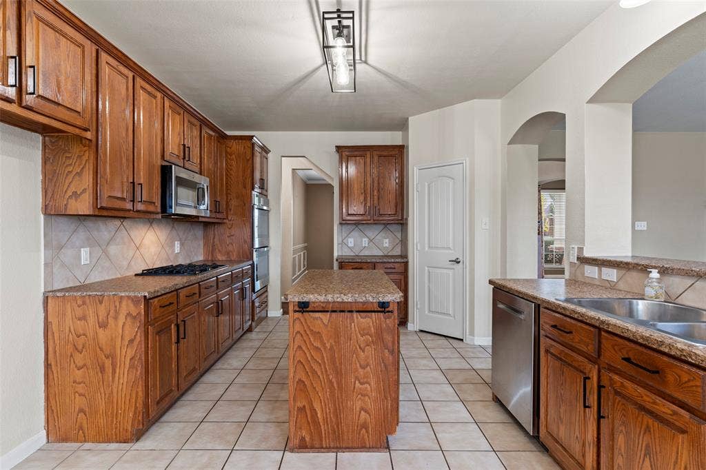 320 Montana Trail, Murphy, TX 75094 320 Montana Trail, Murphy, TX 75094
