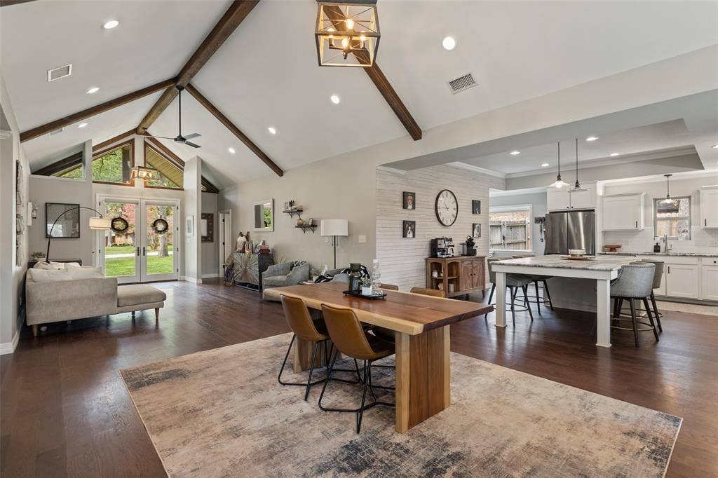 237 E Hideaway Lane, Hideaway, TX 75771