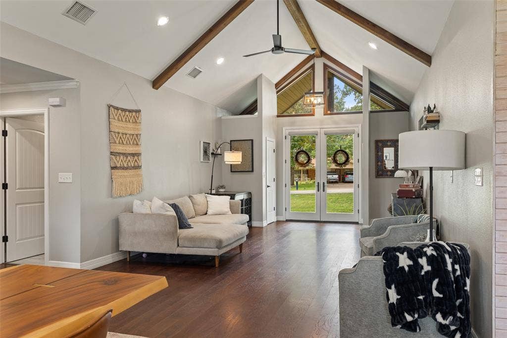 237 E Hideaway Lane, Hideaway, TX 75771