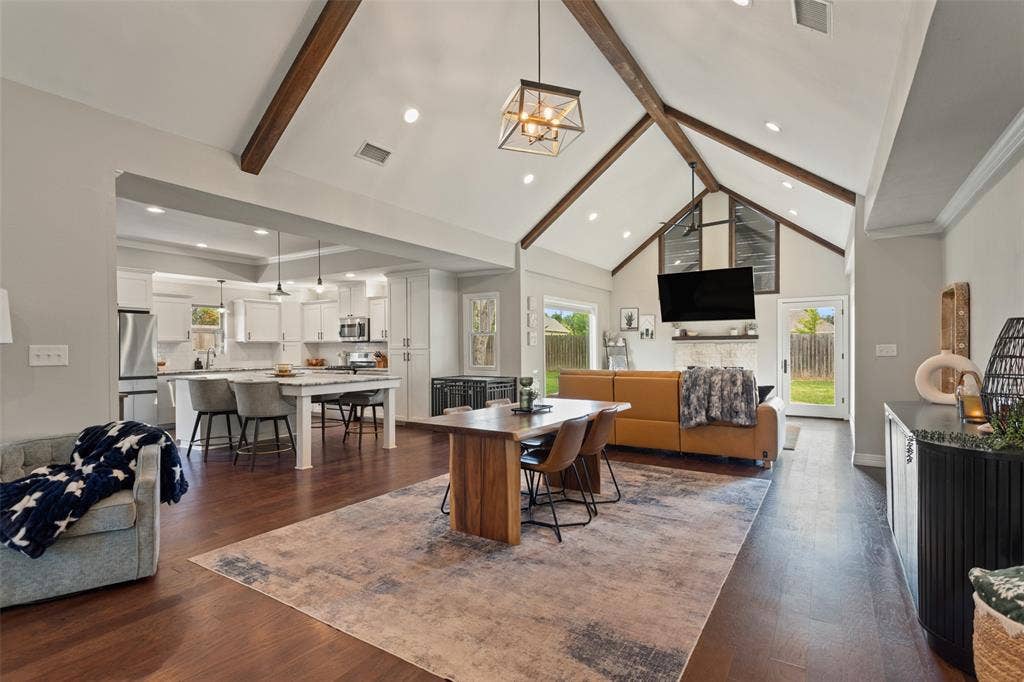 237 E Hideaway Lane, Hideaway, TX 75771
