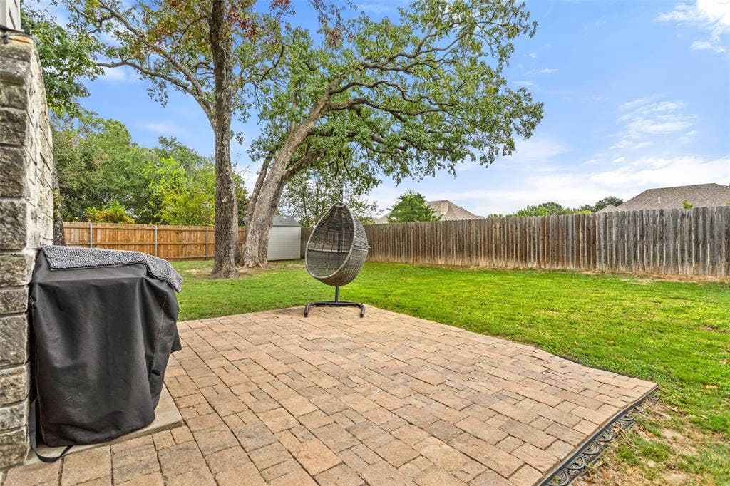 237 E Hideaway Lane, Hideaway, TX 75771