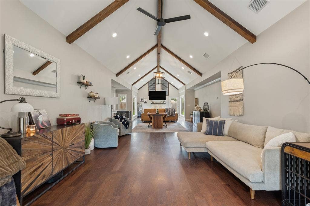 237 E Hideaway Lane, Hideaway, TX 75771