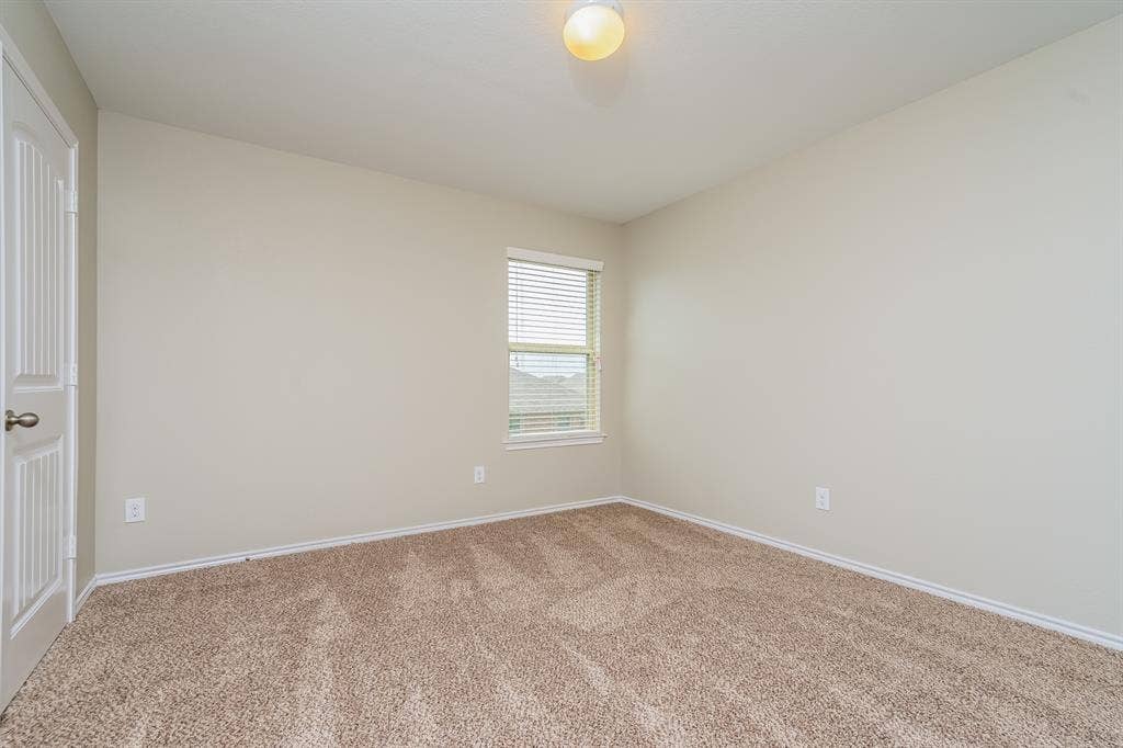 2212 Tombstone Road, Forney, TX 75126 2212 Tombstone Road, Forney, TX 75126