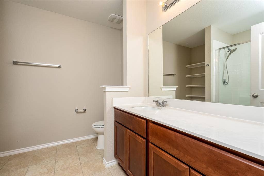 2212 Tombstone Road, Forney, TX 75126 2212 Tombstone Road, Forney, TX 75126