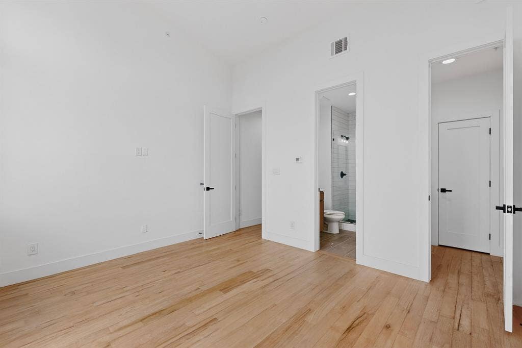 2080 Kelly Avenue, #108, Dallas, TX 75215 2080 Kelly Avenue, #108, Dallas, TX 75215