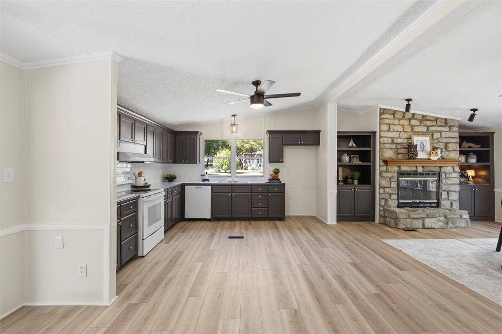 445 Fortune Road, Alvarado, TX 76009