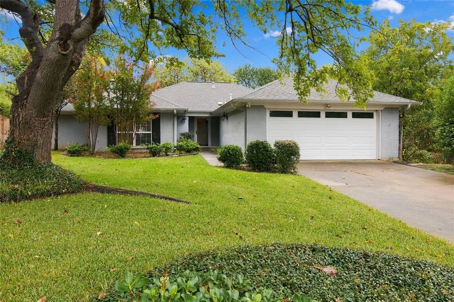 Property photo for 2935 Ridgewood Drive, Grapevine, TX