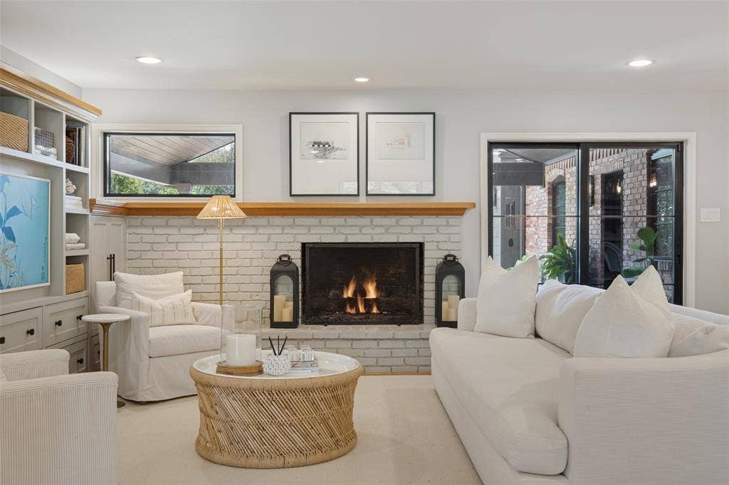 5222 Meadow Crest Drive, Dallas, TX 75229 Sophistication meets style!