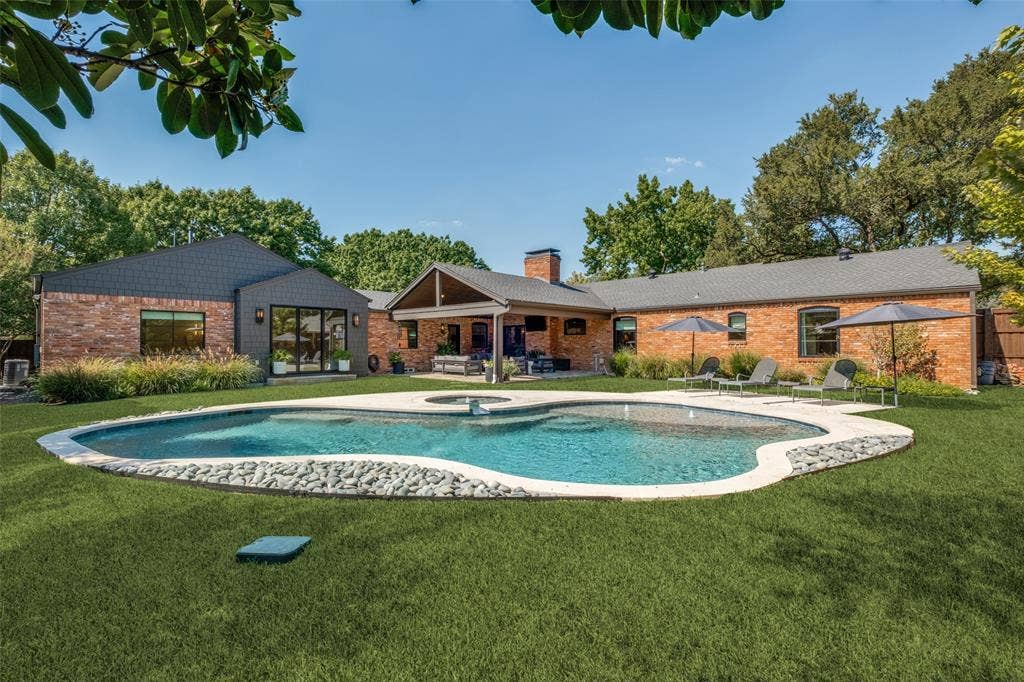 5222 Meadow Crest Drive, Dallas, TX 75229 Sparkling pool and sun area - great for entertaining.