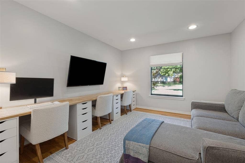 5222 Meadow Crest Drive, Dallas, TX 75229 Flex space could be used as a playroom, office, music room, etc.